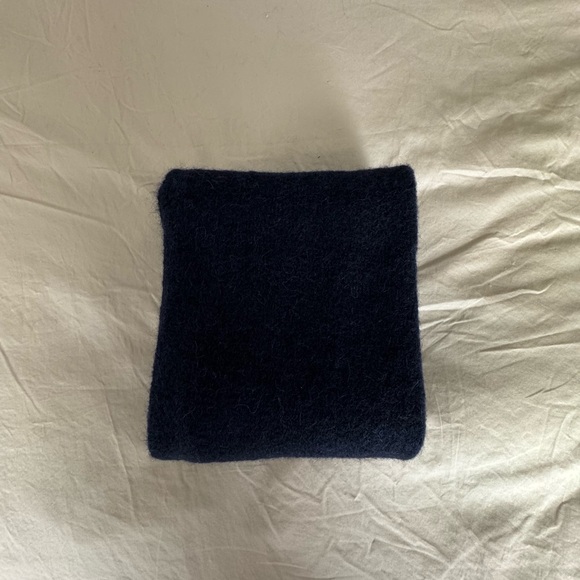 Sézane Marianne Navy Blue Scarf - Picture 2 of 3